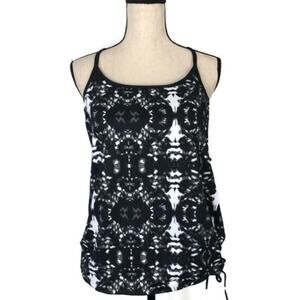 Fabletics Norwalk Racerback Tank Top Black White Built-In Bra Athletic Womens